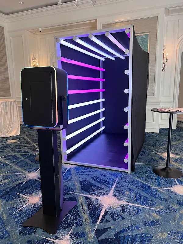led-tunnel-carousel-1
