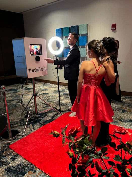 open-air photo booth